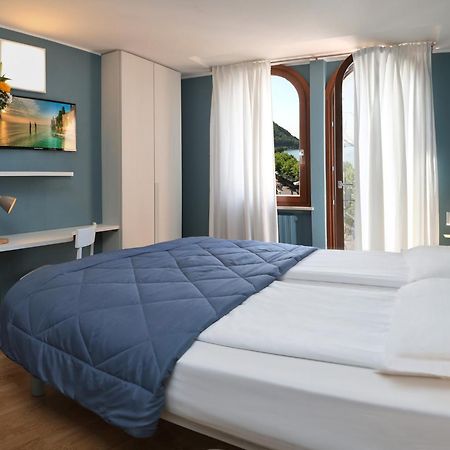 Albergo All'Ancora Garda  Luaran gambar