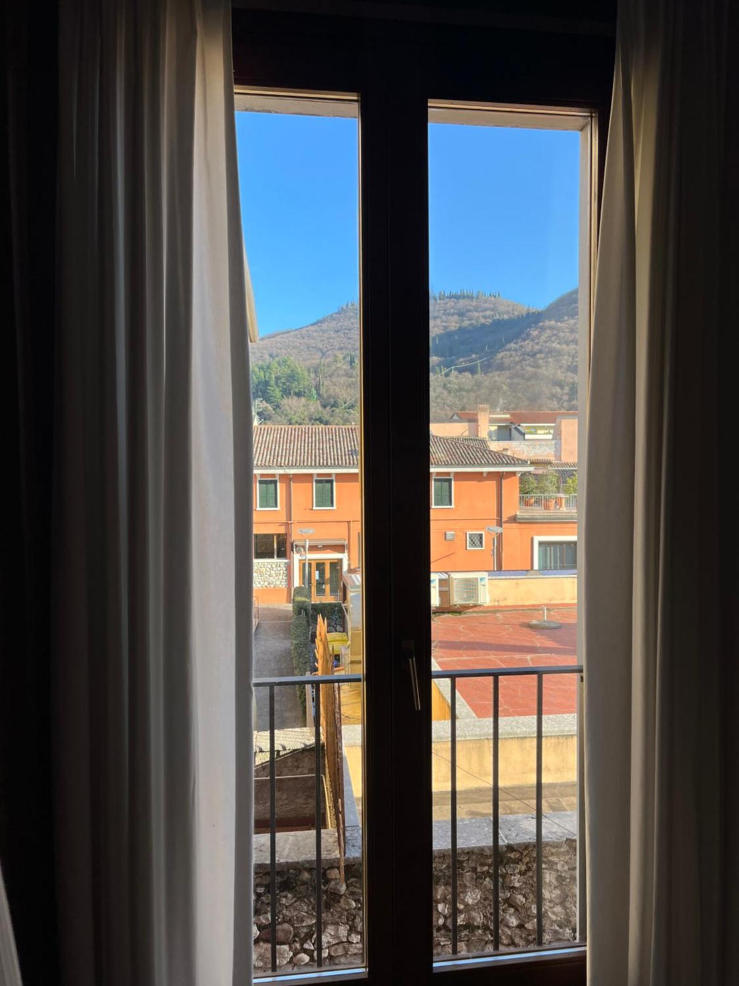 Albergo All'Ancora Garda  Luaran gambar