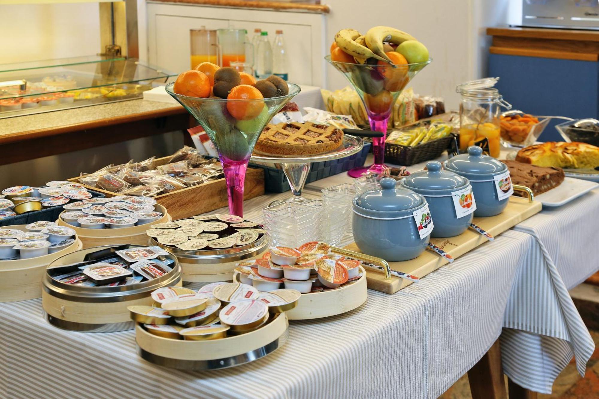 Albergo All'Ancora Garda  Luaran gambar