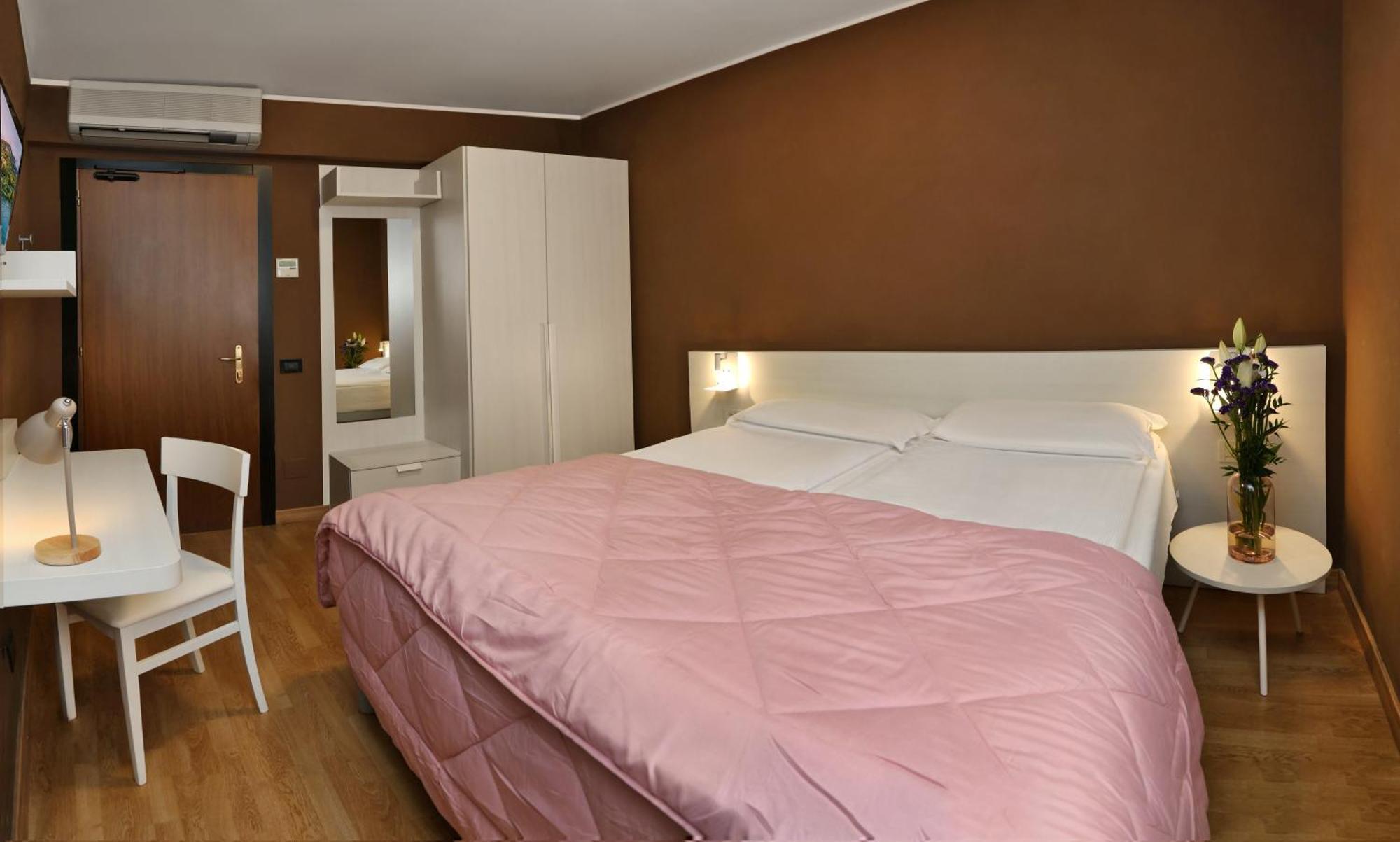 Albergo All'Ancora Garda  Luaran gambar