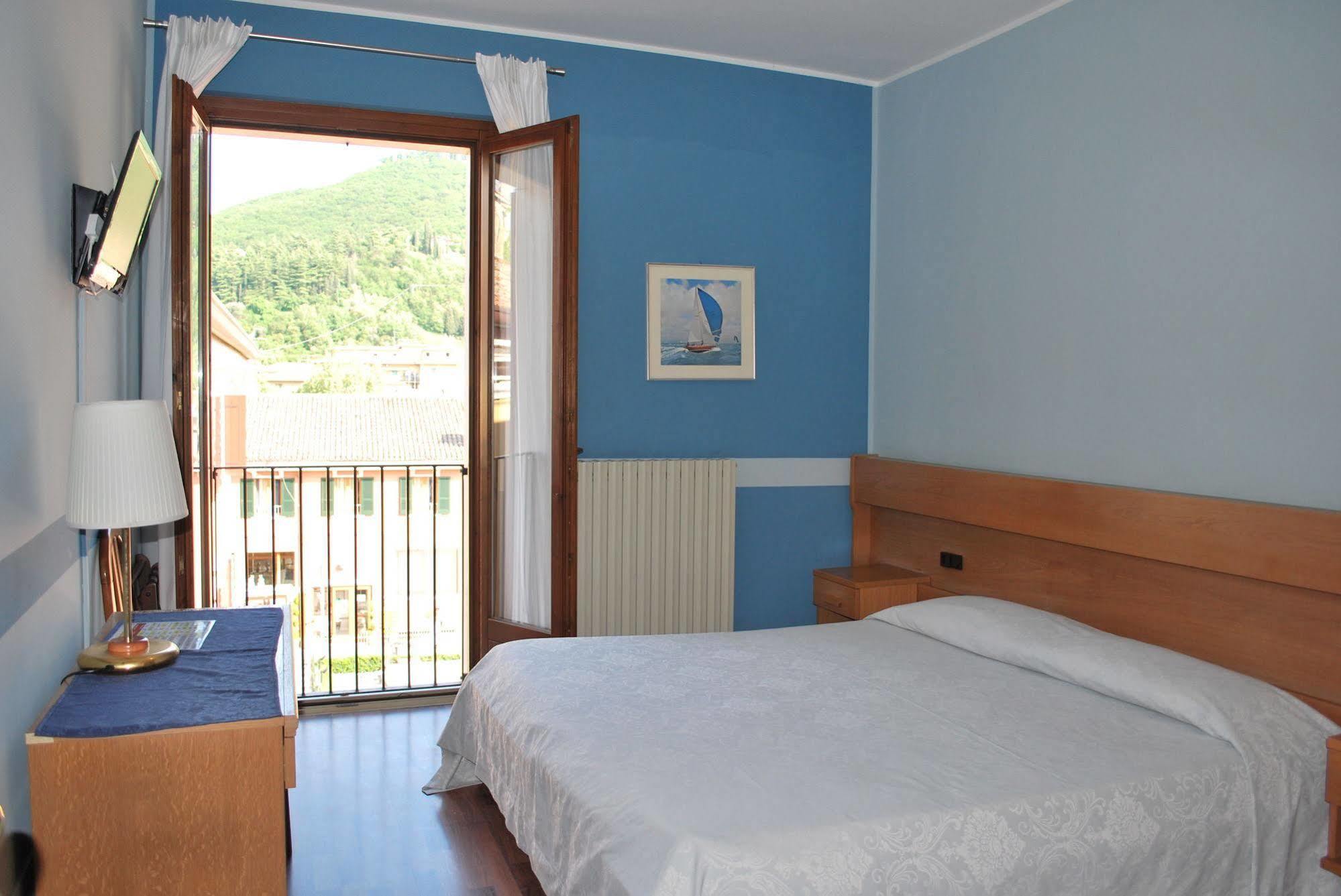 Albergo All'Ancora Garda  Luaran gambar