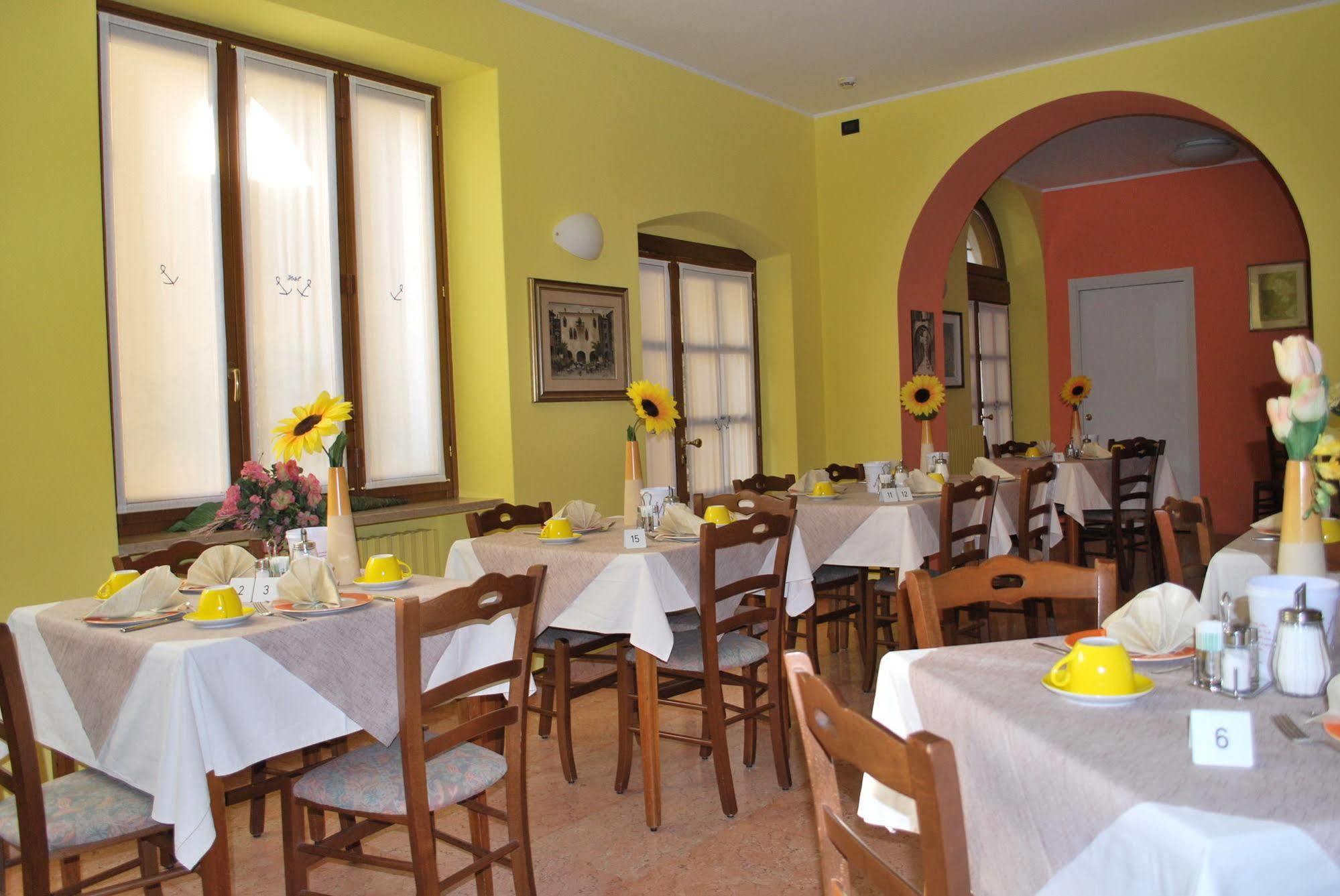 Albergo All'Ancora Garda  Luaran gambar