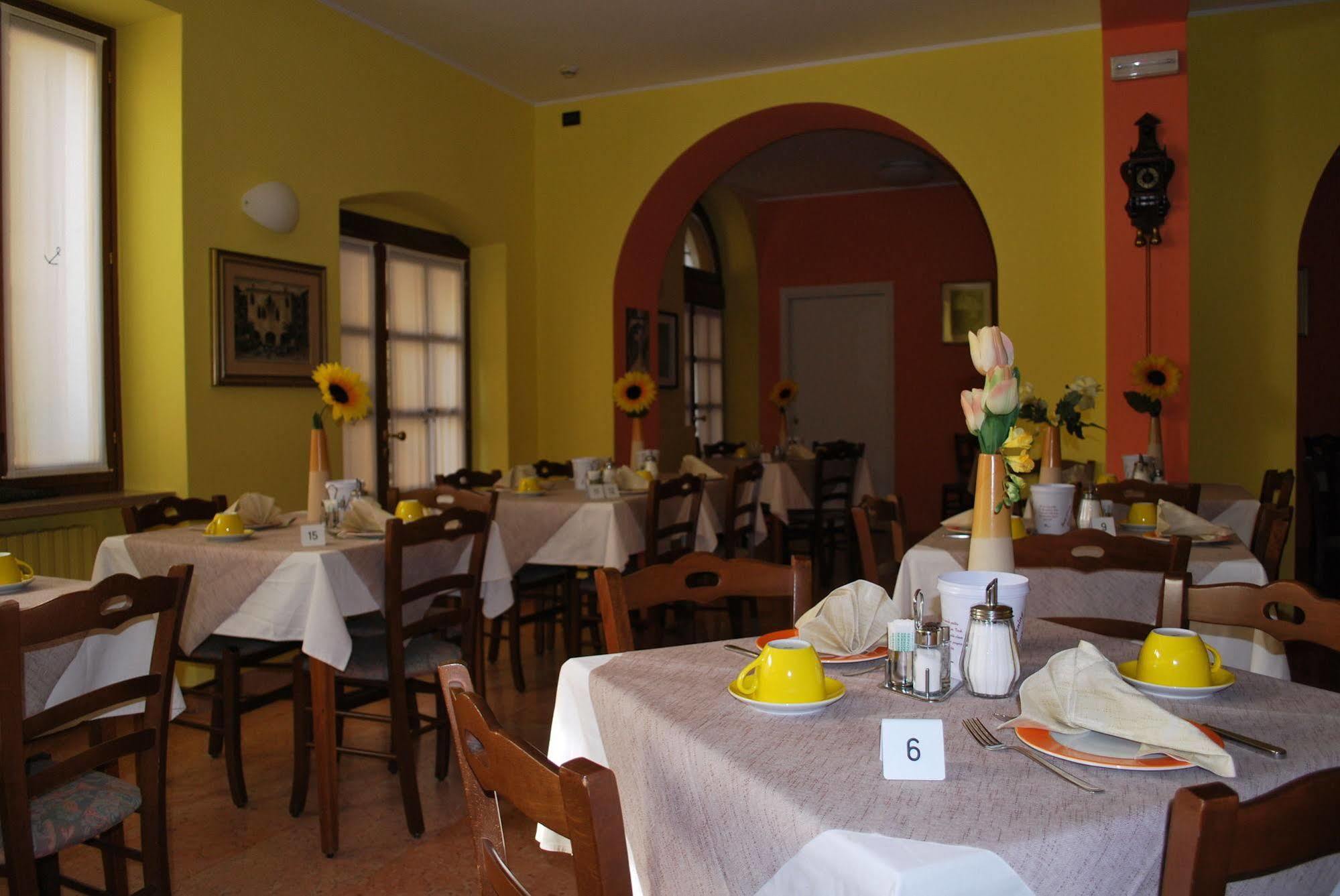 Albergo All'Ancora Garda  Luaran gambar